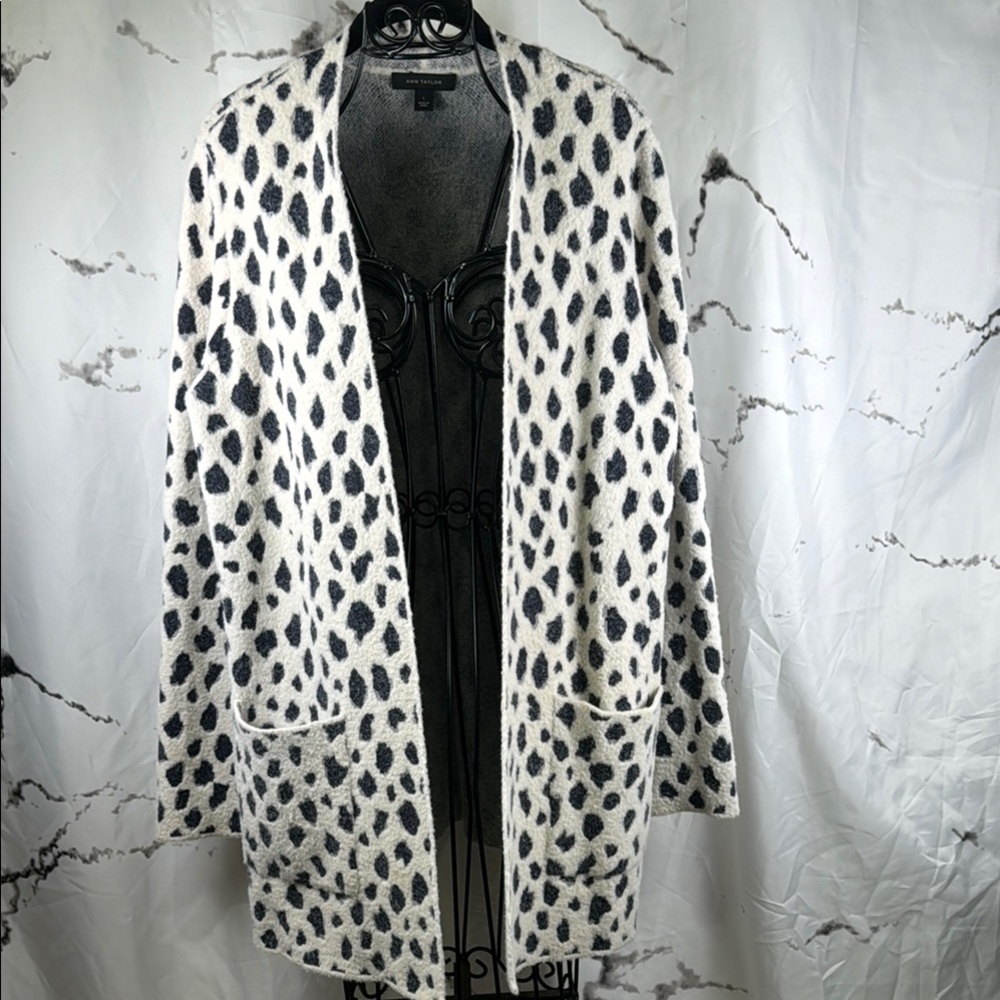 Ann Taylor Leopard Print Cardigan Open Front Sweater Super Soft Cozy Dalmatian